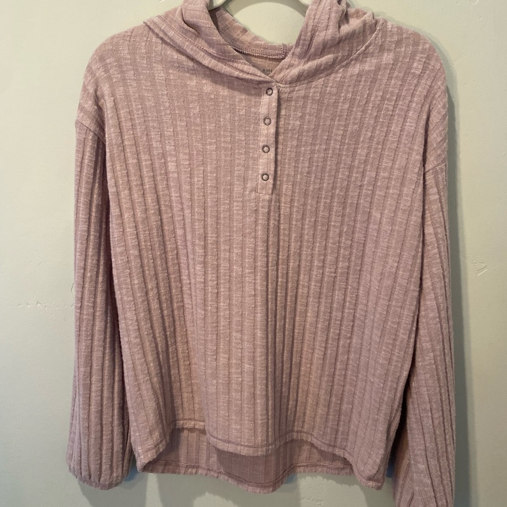 American Eagle Pullover Size Small